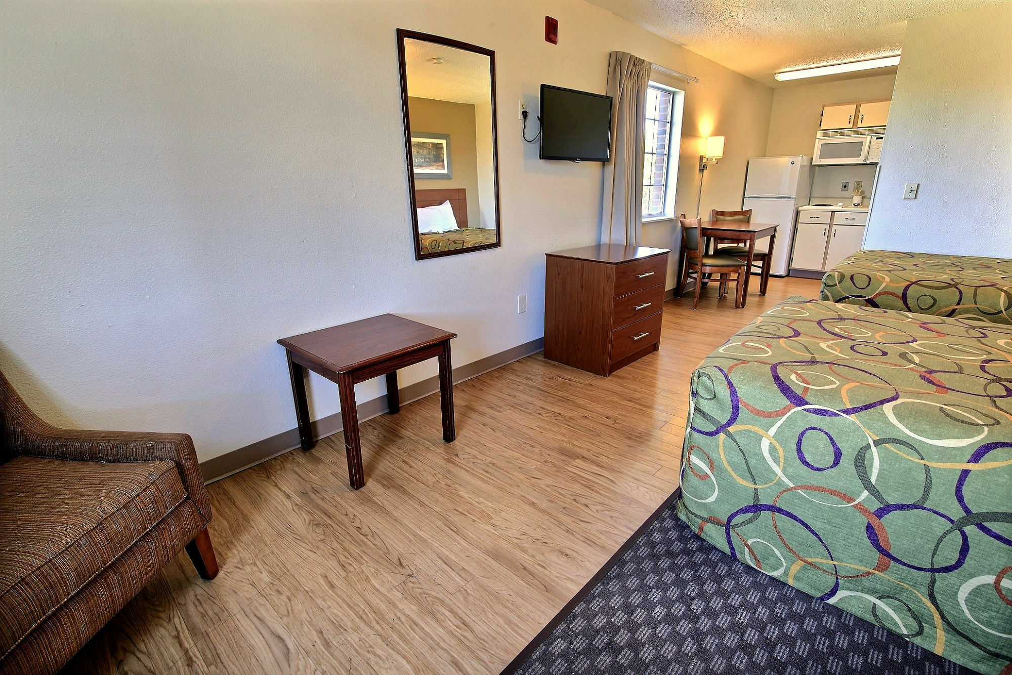 Sun Suites Of Chesapeake Exterior foto